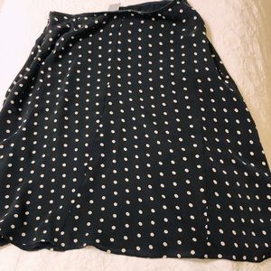 Polka Dots black and white